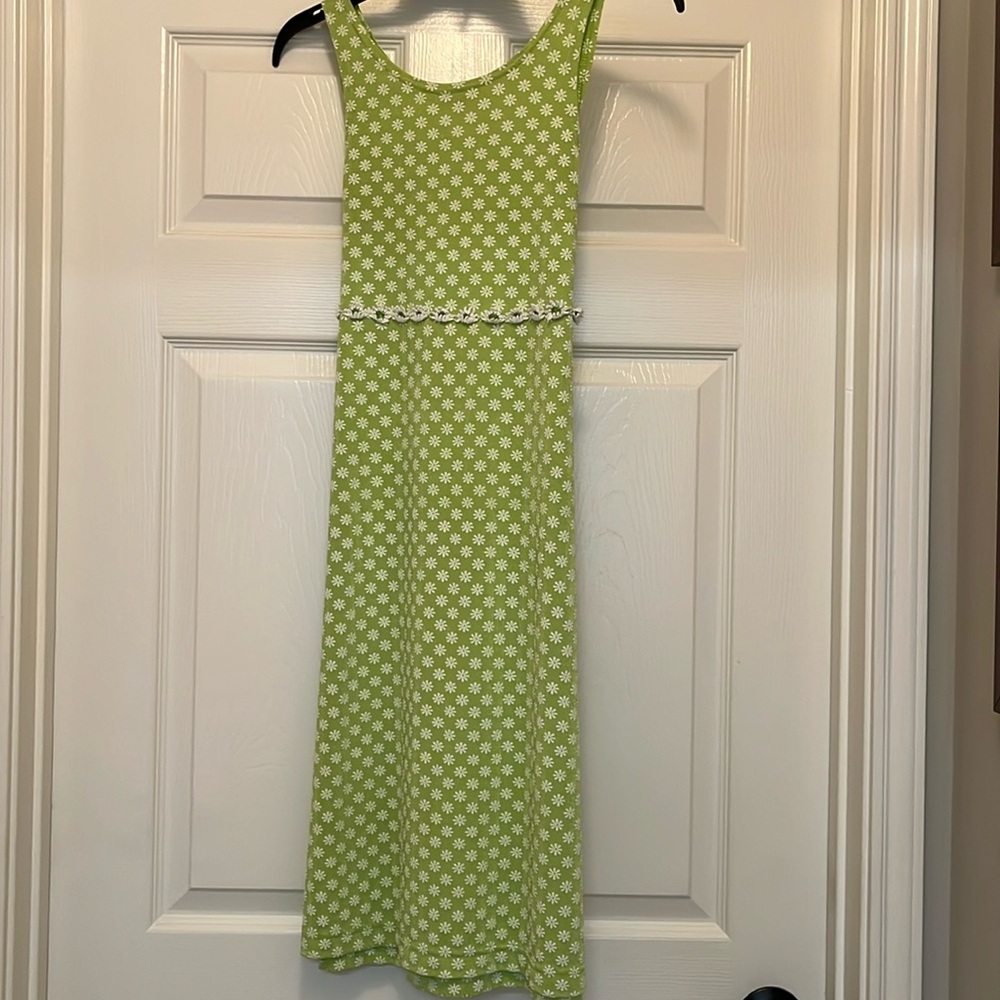 Rare Editions green vibrant color midi dress.